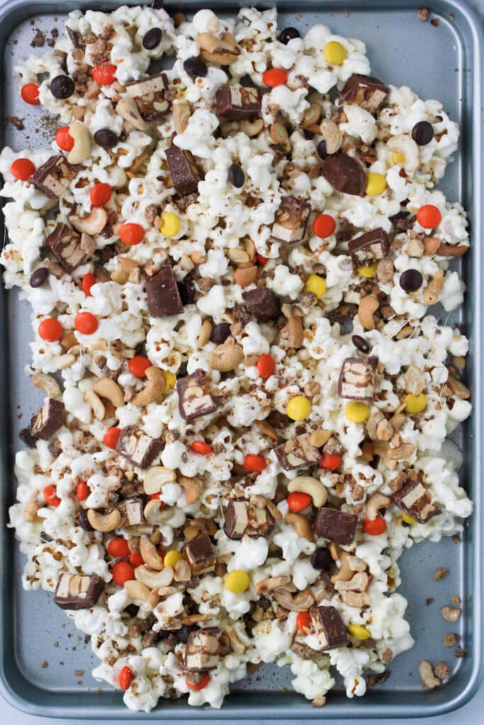 Popcorn Mix for Halloween.
