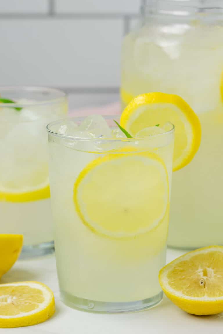 Fresh Squeezed Lemonade- Homemade - Cooking Up Memories