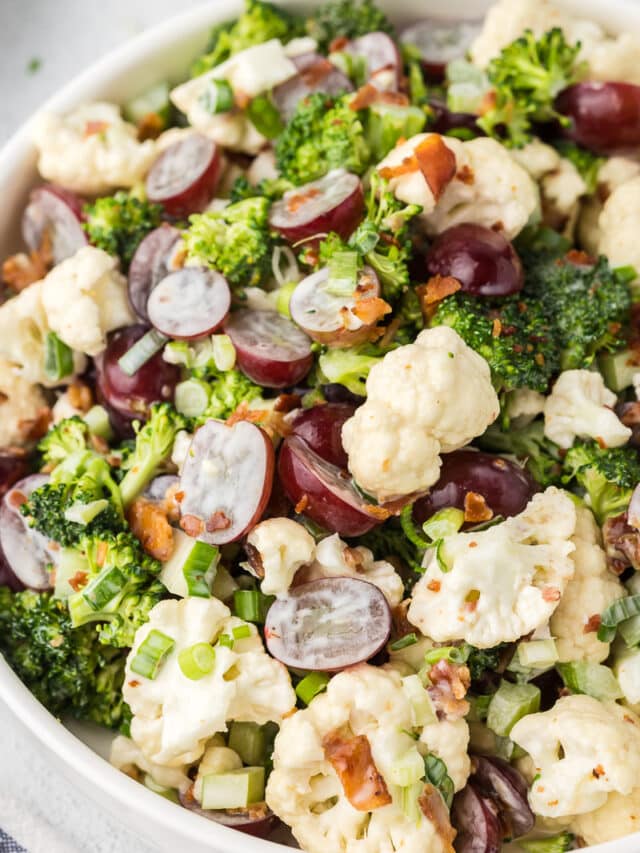 Broccoli Salad with Grapes and Bacon - Cooking Up Memories