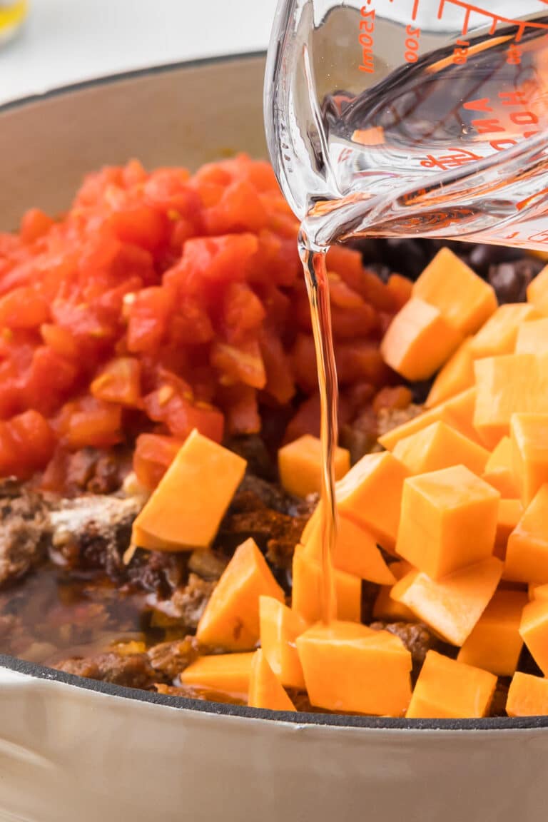 Beef and Chorizo Chili Recipe (Stovetop and Slow Cooker) - Cooking Up