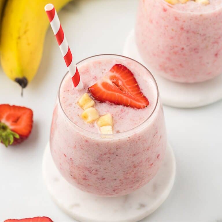 Strawberry Banana Smoothies without Yogurt